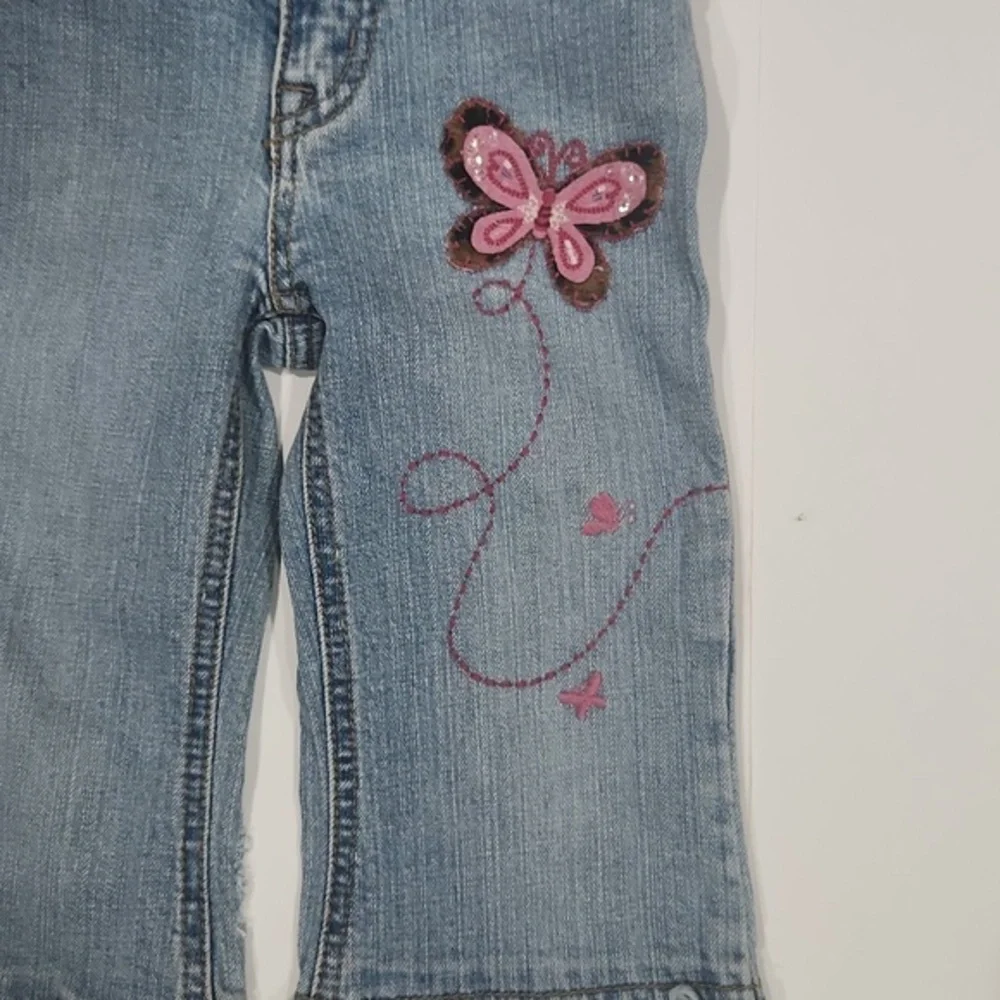 Toddlers Jeans with Cheeta and‎ Rhinestone Accents Size 2T